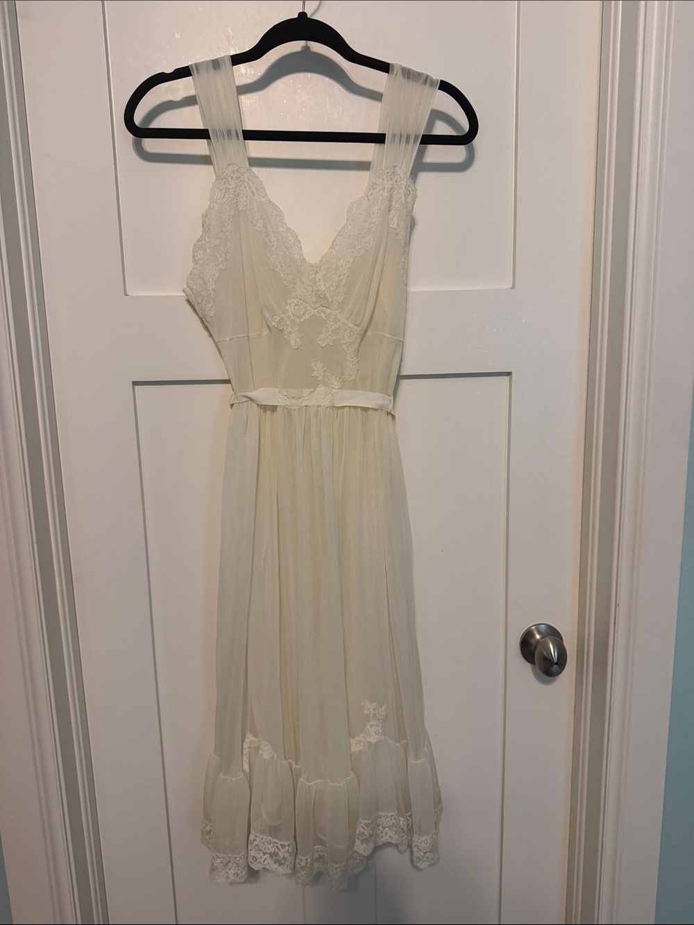 Vintage 60s Kaysar Delicate Sheer Cream Lace-Trim Chemise Midi Dress with Strap